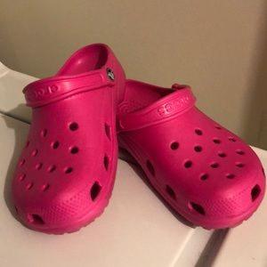 HOT PINK CROCS women’s size 9!